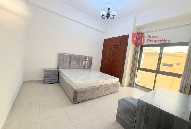 975933 - Property Image 3