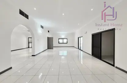 فيلا - 4 غرف نوم - 4 حمامات للايجار في الجنبية - المحافظة الشمالية