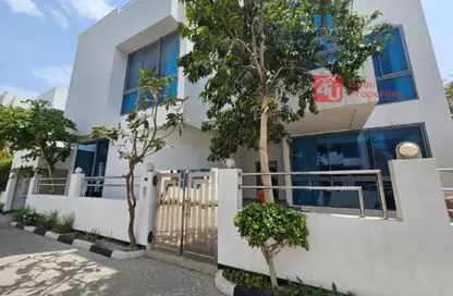 Villa - 4 Bedrooms - 4 Bathrooms for rent in Mahooz - Manama - Capital Governorate