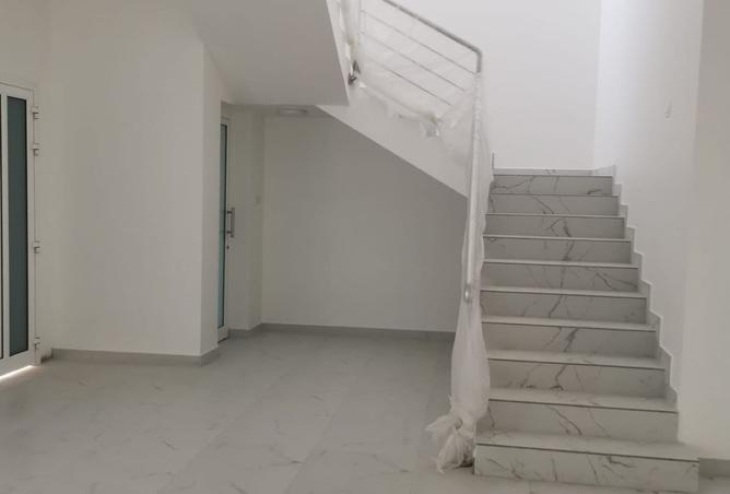961733 - Property Image 2