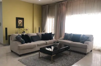 Apartment - 2 Bedrooms - 3 Bathrooms for rent in Al Juffair - Capital Governorate