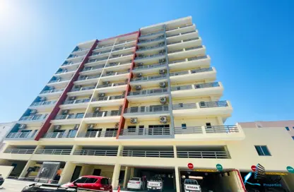 Apartment - 5 Bedrooms - 5 Bathrooms for sale in Hidd - Muharraq Governorate