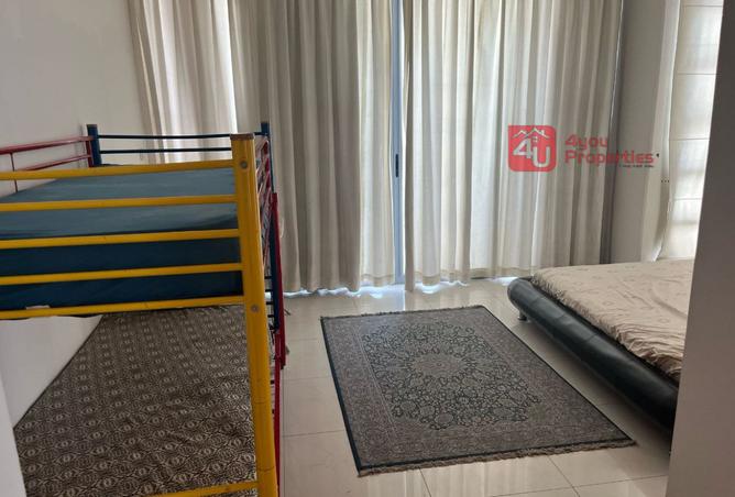 975689 - Property Image 3