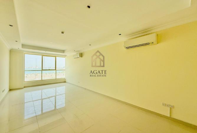 Office Space - Studio - 2 Bathrooms for rent in Galali - Muharraq Governorate