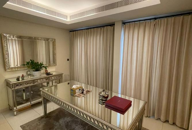 972986 - Property Image 2