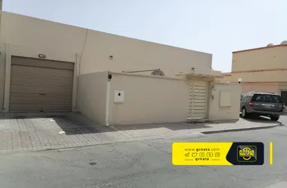 Outdoor Building image for: Villa - 3 Bedrooms - 3 Bathrooms for sale in Hamad Town - Northern Governorate, Image 1