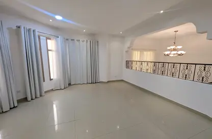 Villa - 4 Bedrooms - 5 Bathrooms for rent in Hamala - Northern Governorate