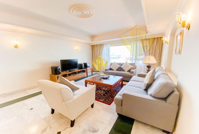 982595 - Property Image 3