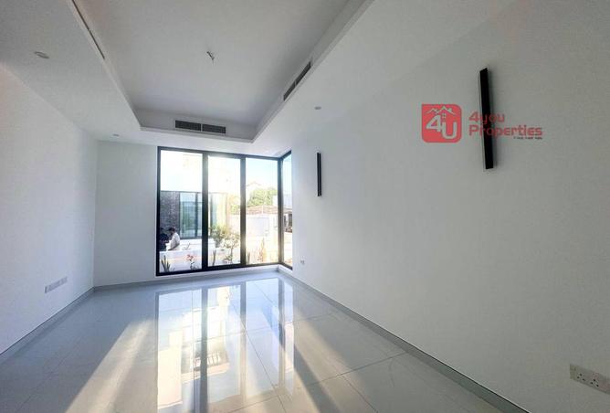 962406 - Property Image 2