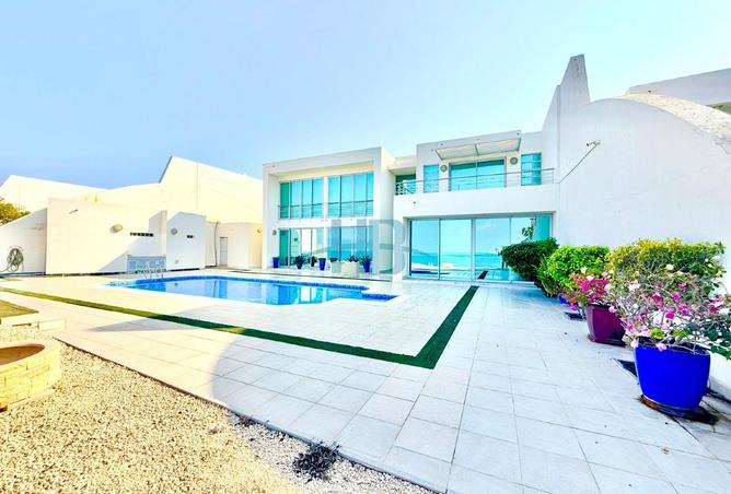 978805 - Property Image 2