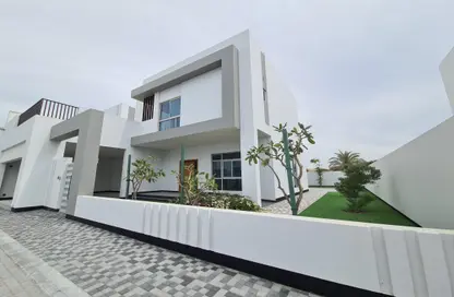 Villa - 4 Bedrooms - 5 Bathrooms for rent in Hamala - Northern Governorate