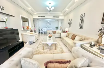 Apartment - 3 Bedrooms - 4 Bathrooms for rent in Abraj Al Lulu - Manama - Capital Governorate