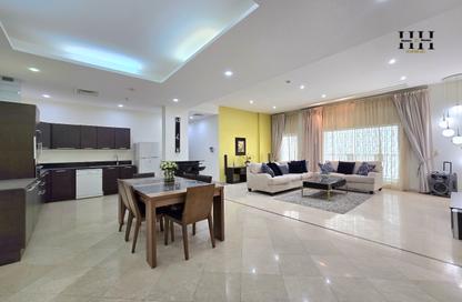 Apartment - 2 Bedrooms - 3 Bathrooms for rent in Al Juffair - Capital Governorate
