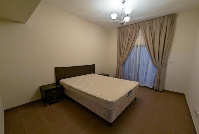 957352 - Property Image 2
