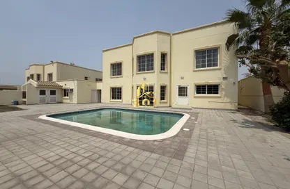 مجمع سكني - 5 غرف نوم - 5 حمامات للايجار في الجنبية - المحافظة الشمالية