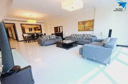 Apartment - 3 Bedrooms - 3 Bathrooms for rent in Al Juffair - Capital Governorate