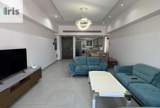 976105 - Property Image 2