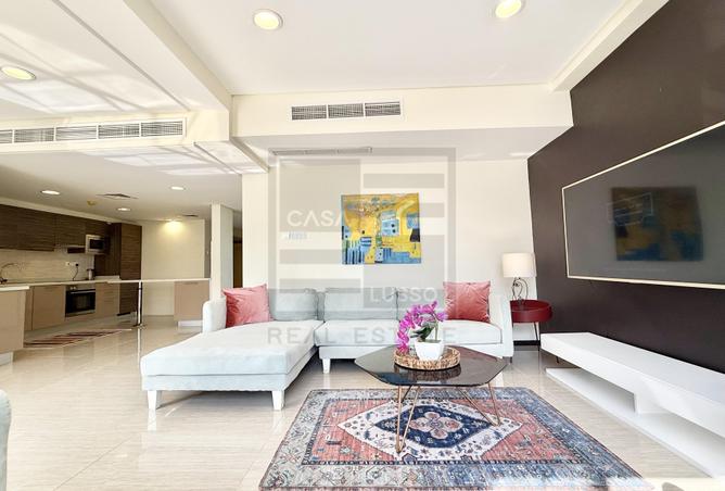 989971 - Property Image 2