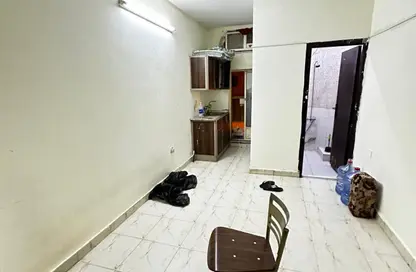 Apartment - Studio - 1 Bathroom for rent in Gudaibiya - Manama - Capital Governorate