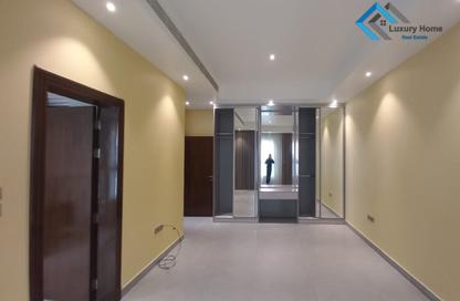 مجمع سكني - 4 غرف نوم - 5 حمامات للايجار في سار - المحافظة الشمالية