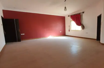 Apartment - 2 Bedrooms - 2 Bathrooms for rent in Arad - Muharraq Governorate