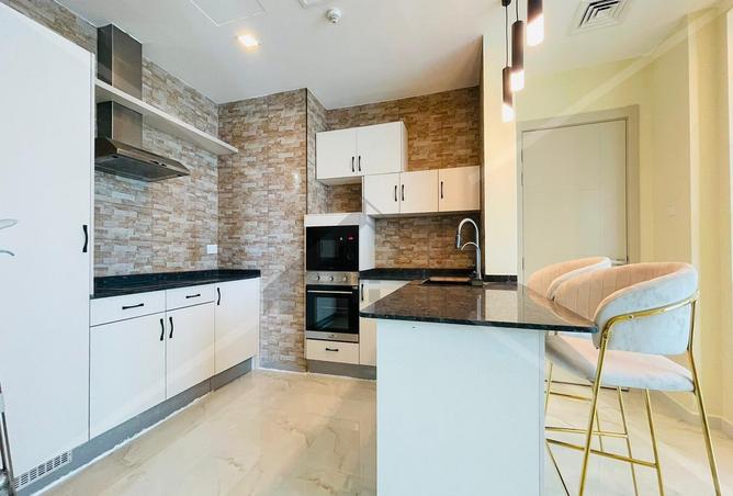 969419 - Property Image 2