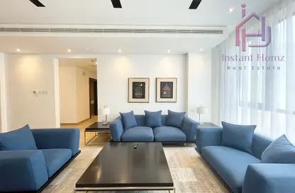 Apartment - 2 Bedrooms - 2 Bathrooms for rent in Seef - Capital Governorate