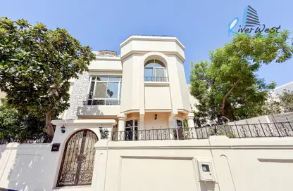 Villa - 3 Bedrooms - 4 Bathrooms for sale in Zinj - Manama - Capital Governorate