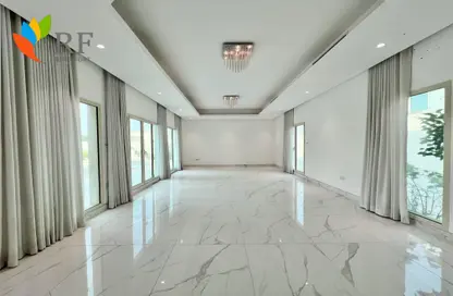 فيلا - 4 غرف نوم - 6 حمامات للايجار في الجنبية - المحافظة الشمالية