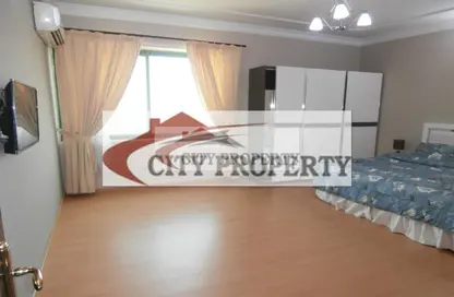 Apartment - 3 Bedrooms - 3 Bathrooms for rent in Busaiteen - Muharraq Governorate
