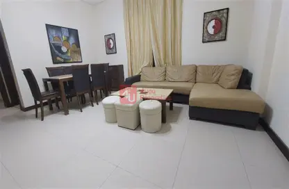 صورة لـ غرفة المعيشة / غرفة الطعام شقة - 2 غرف نوم - 2 حمامات للايجار في الغريفة - المنامة - محافظة العاصمة ، صورة رقم 1
