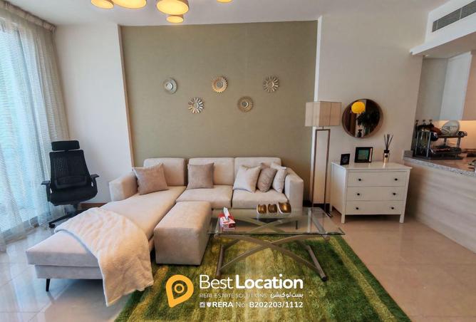 958745 - Property Image 2