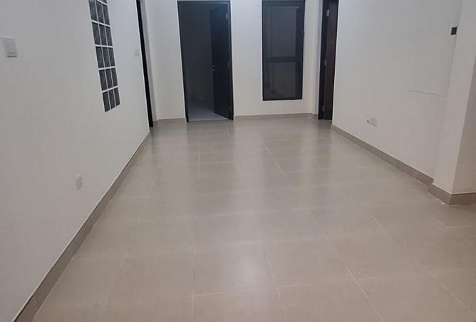 967151 - Property Image 2