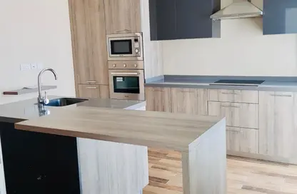 Villa - 4 Bedrooms - 5 Bathrooms for rent in Janabiya - Northern Governorate