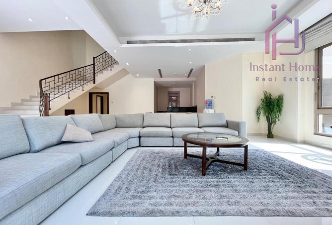 973707 - Property Image 2