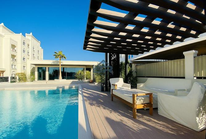 967934 - Property Image 2