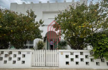 Villa - 3 Bedrooms - 3 Bathrooms for rent in Janabiya - Northern Governorate