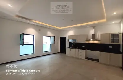 Kitchen image for: Apartment - 2 Bedrooms - 2 Bathrooms for sale in Galali - Muharraq Governorate, Image 1
