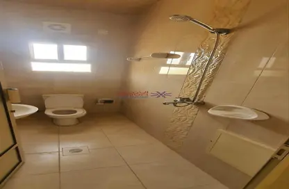 صورة لـ حمام شقة - 2 غرف نوم - 2 حمامات للايجار في المالكية - المحافظة الشمالية ، صورة رقم 1