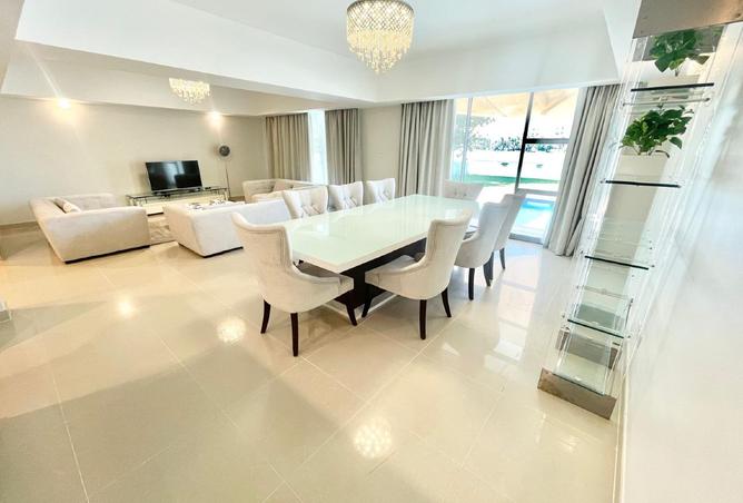 974518 - Property Image 2