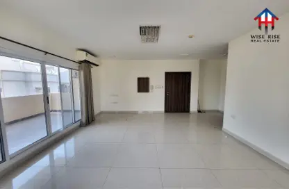 Apartment - 3 Bedrooms - 4 Bathrooms for rent in Hidd - Muharraq Governorate