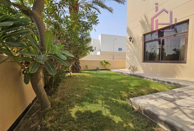 951789 - Property Main Image