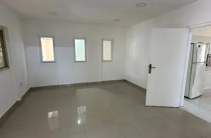 Apartment - 3 Bedrooms - 3 Bathrooms for rent in Al Jasra - Northern Governorate