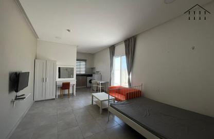 Apartment - Studio - 1 Bathroom for rent in Saar - Northern Governorate
