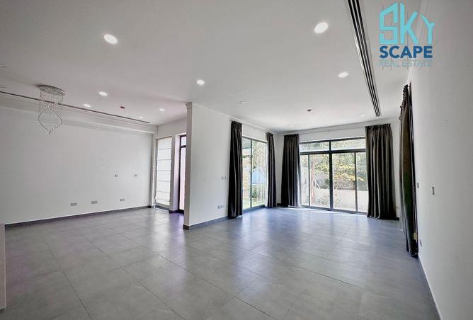 976142 - Property Image 2