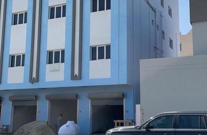Whole Building - 2 Bedrooms - 7+ Bathrooms for rent in Alhajiyat - Riffa - Southern Governorate