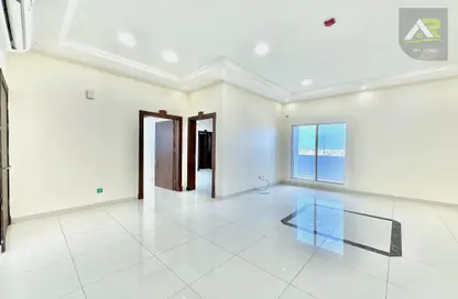 Apartment - 3 Bedrooms - 5 Bathrooms for rent in Hidd - Muharraq Governorate