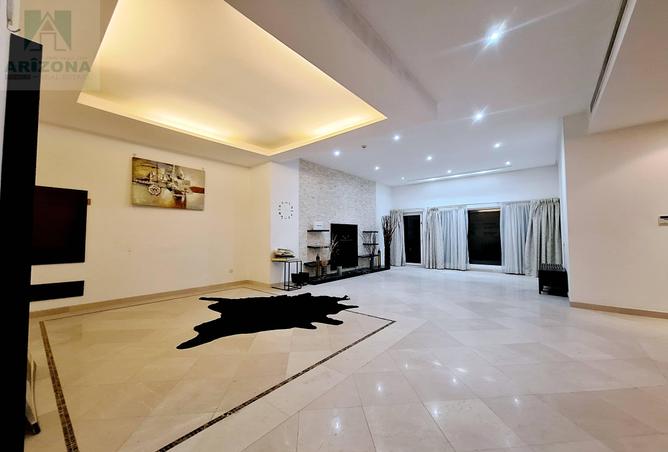 984606 - Property Image 2