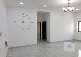 Apartment - 2 bedrooms - 2 bathrooms for rent in Shakhura - Northern Governorate