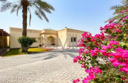 Outdoor House image for: Villa - 3 Bedrooms - 4 Bathrooms for rent in Janabiya - Northern Governorate, Image 1